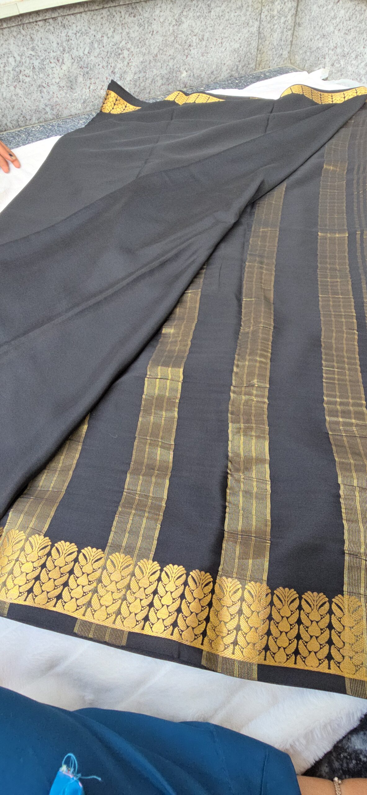 Pure Mysore crepe silk saree (thane border) - Image 2