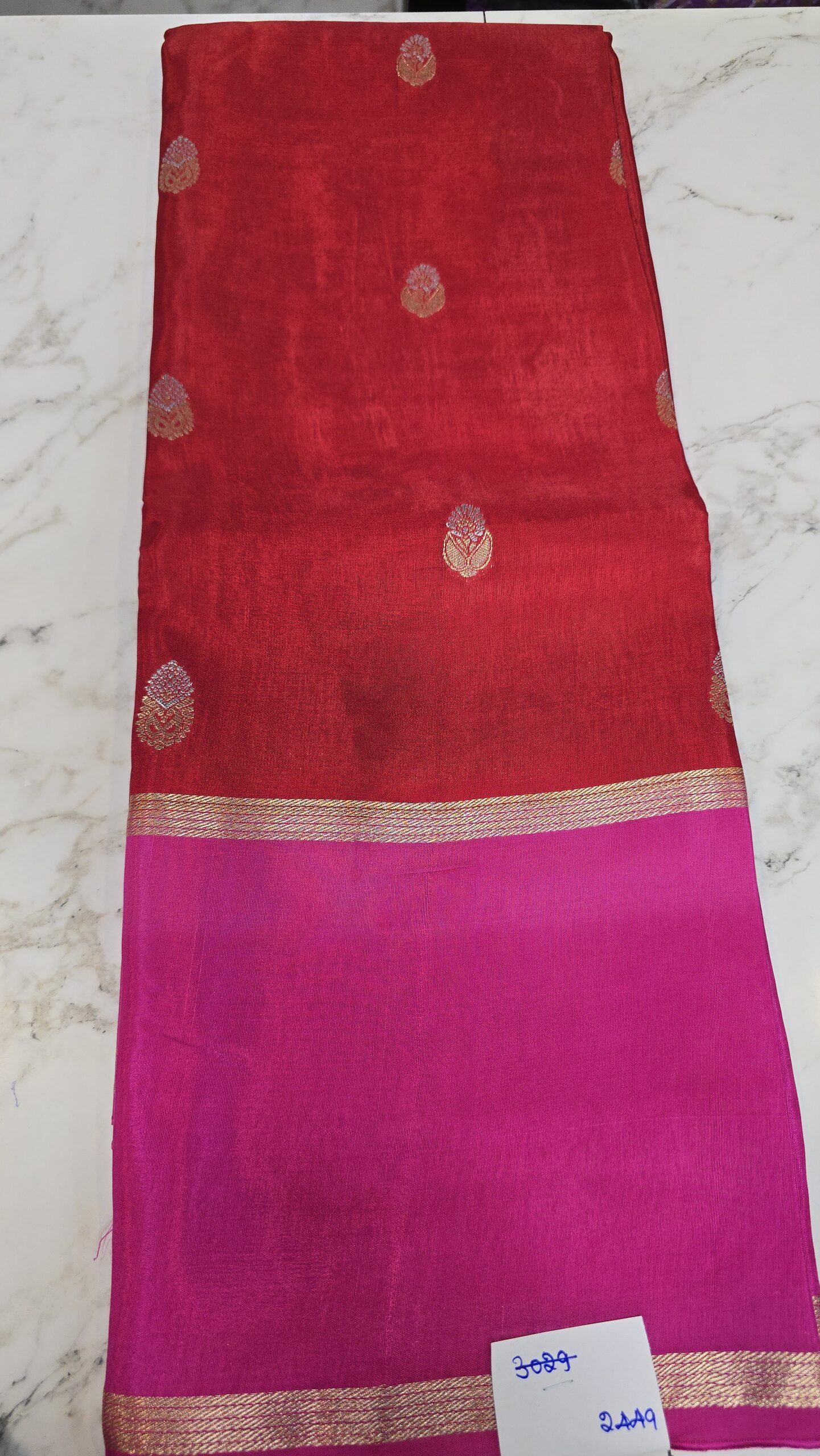 Viscos saree with contrast border - Image 3